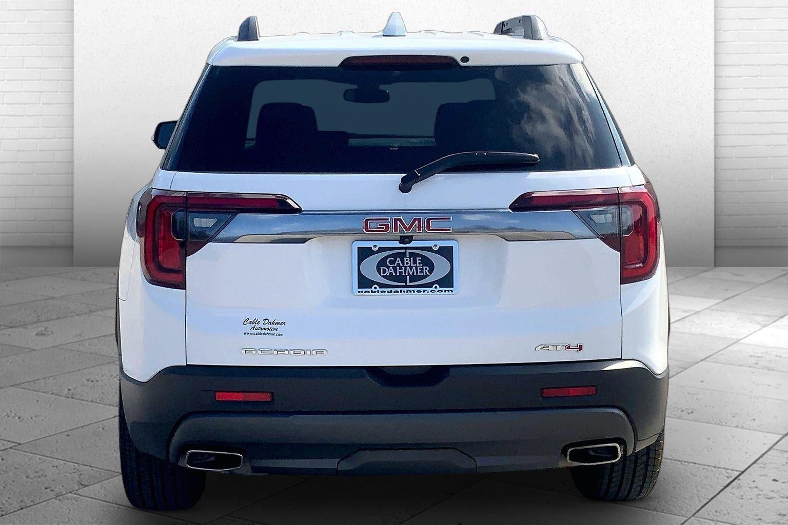 2023 GMC Acadia AT4