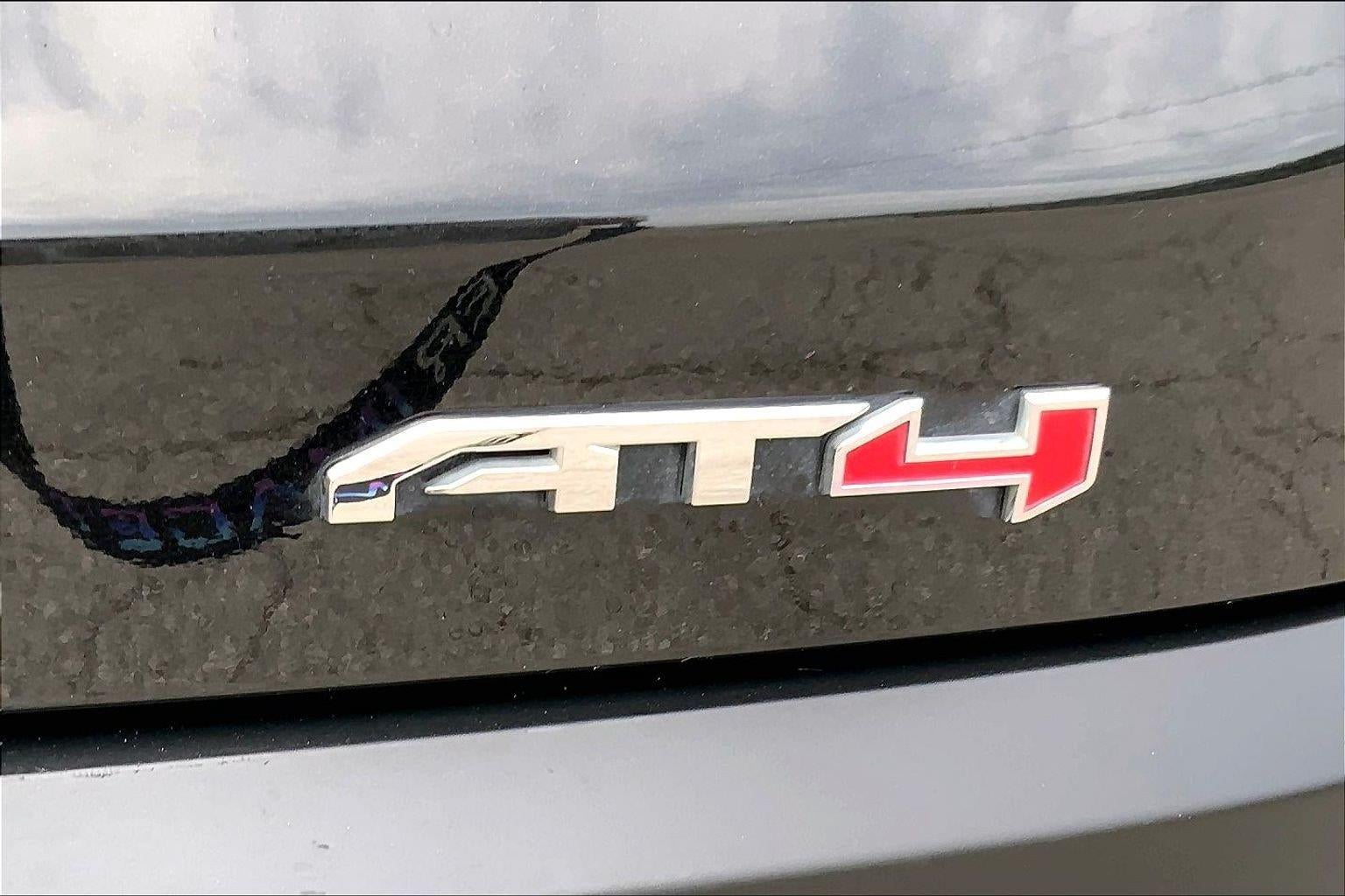2023 GMC Acadia AT4