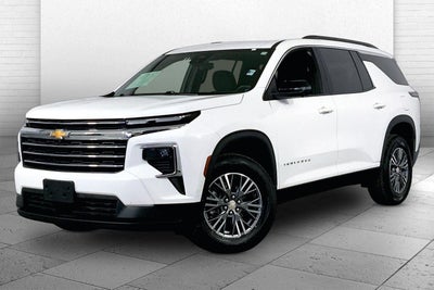 2024 Chevrolet Traverse LT