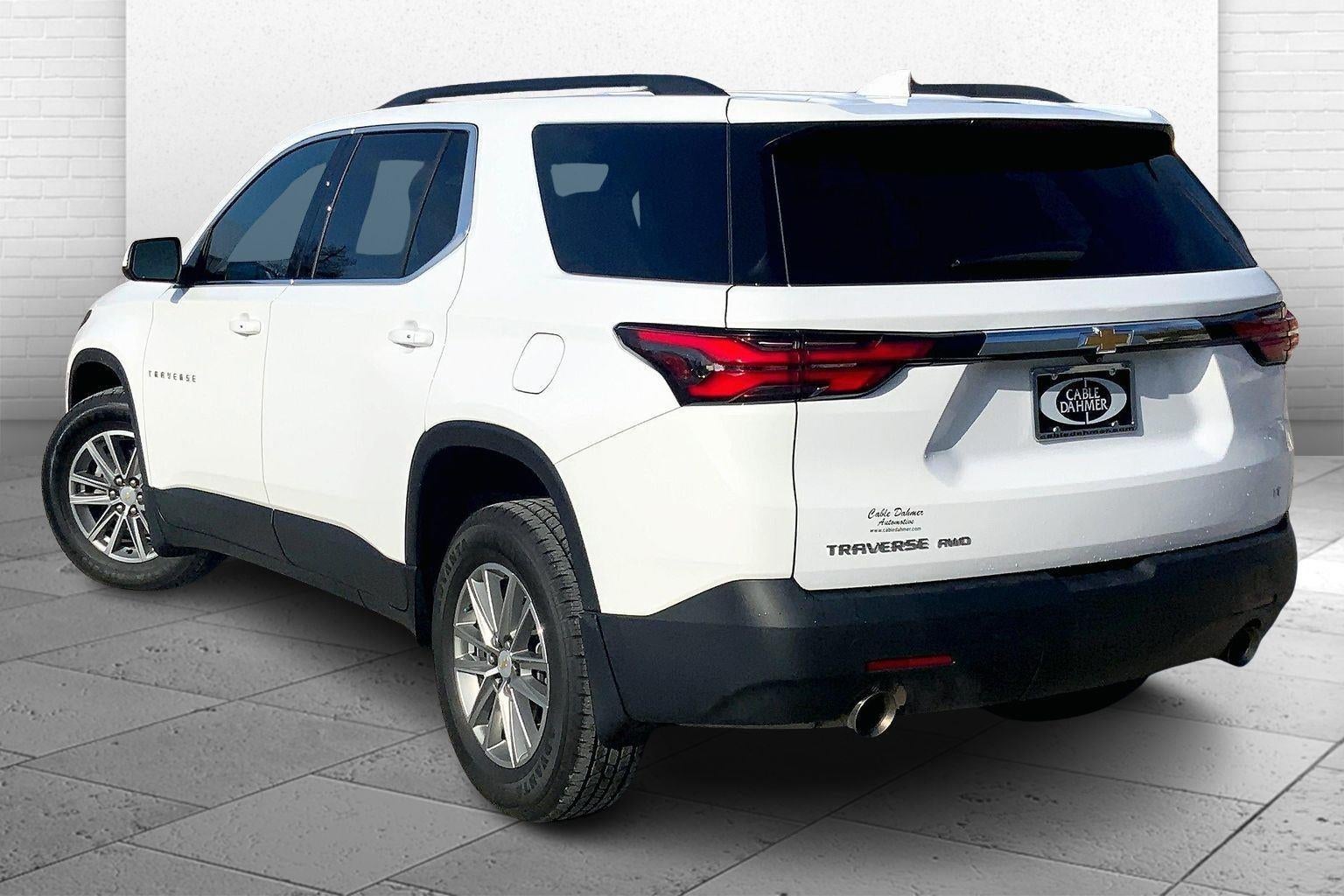 2023 Chevrolet Traverse LT Cloth