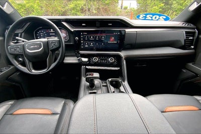 2023 GMC Sierra 1500 AT4