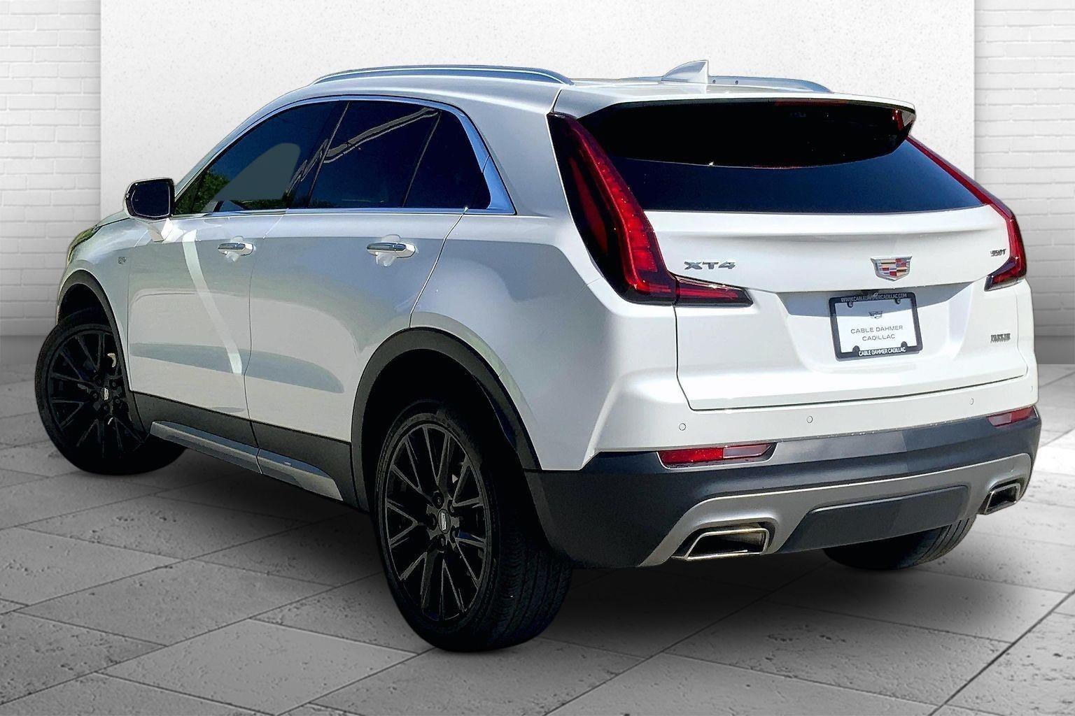 2023 Cadillac XT4 Premium Luxury