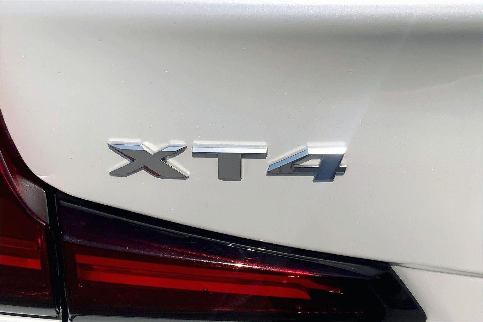 2021 Cadillac XT4 AWD Premium Luxury