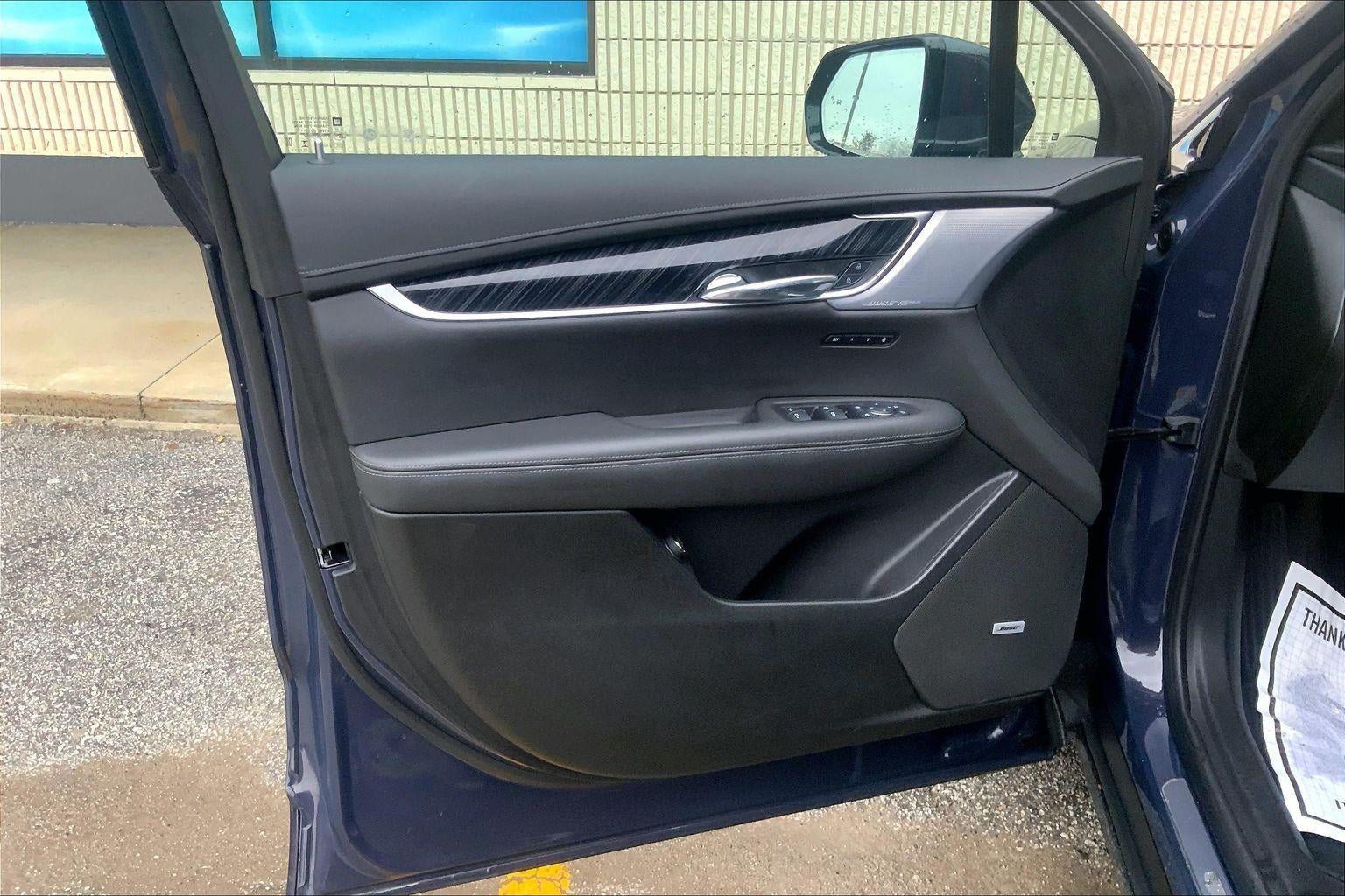 2025 Cadillac XT6 Premium Luxury