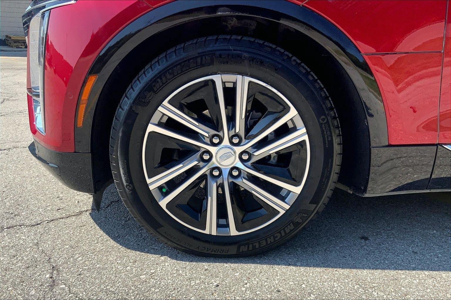 2024 Cadillac LYRIQ Luxury 1