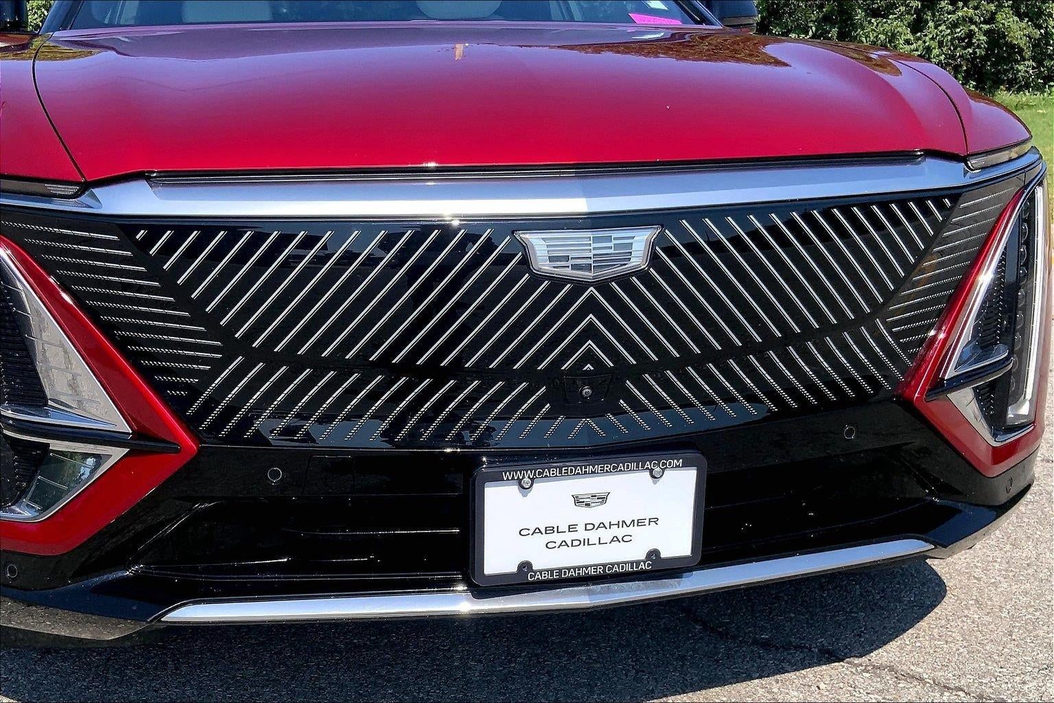 2024 Cadillac LYRIQ Luxury 1