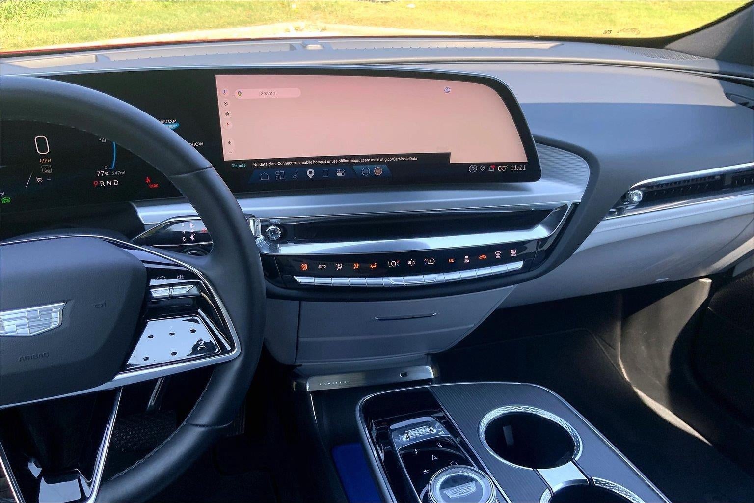 2024 Cadillac LYRIQ Luxury 1