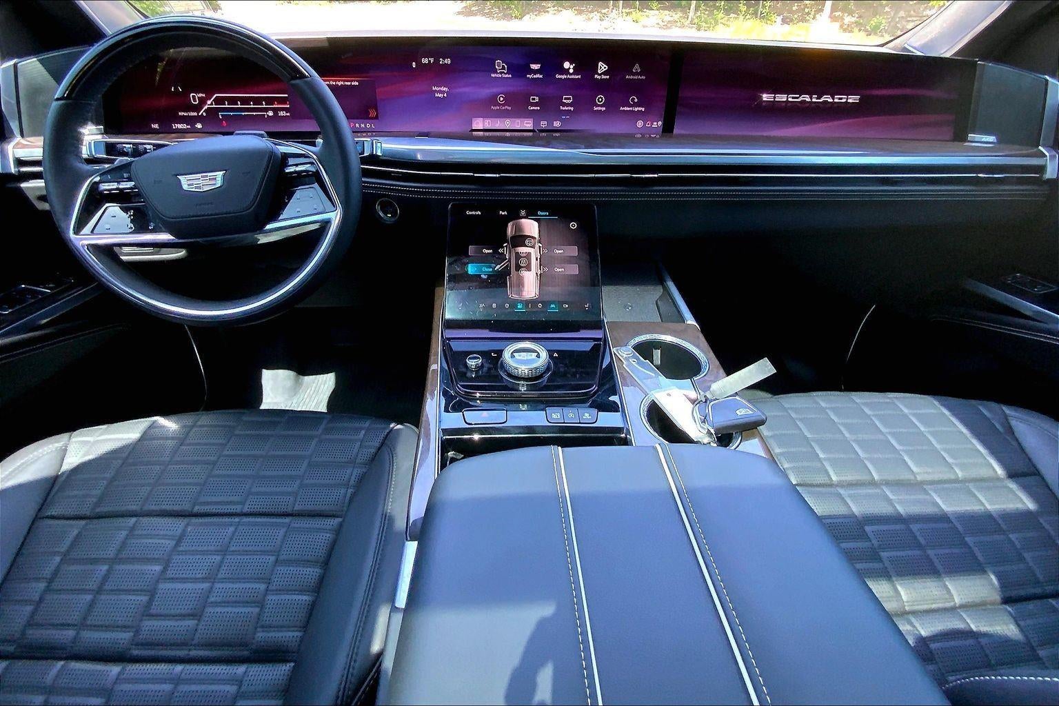 2025 Cadillac Escalade Sport Platinum