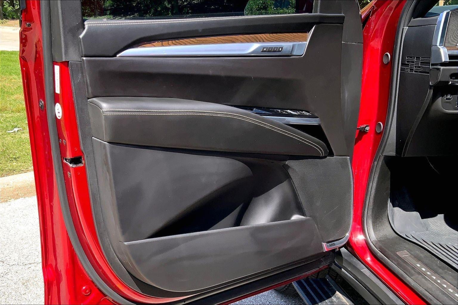 2025 Cadillac Escalade Sport Platinum