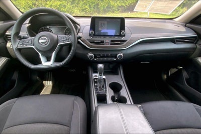2025 Nissan Altima SV
