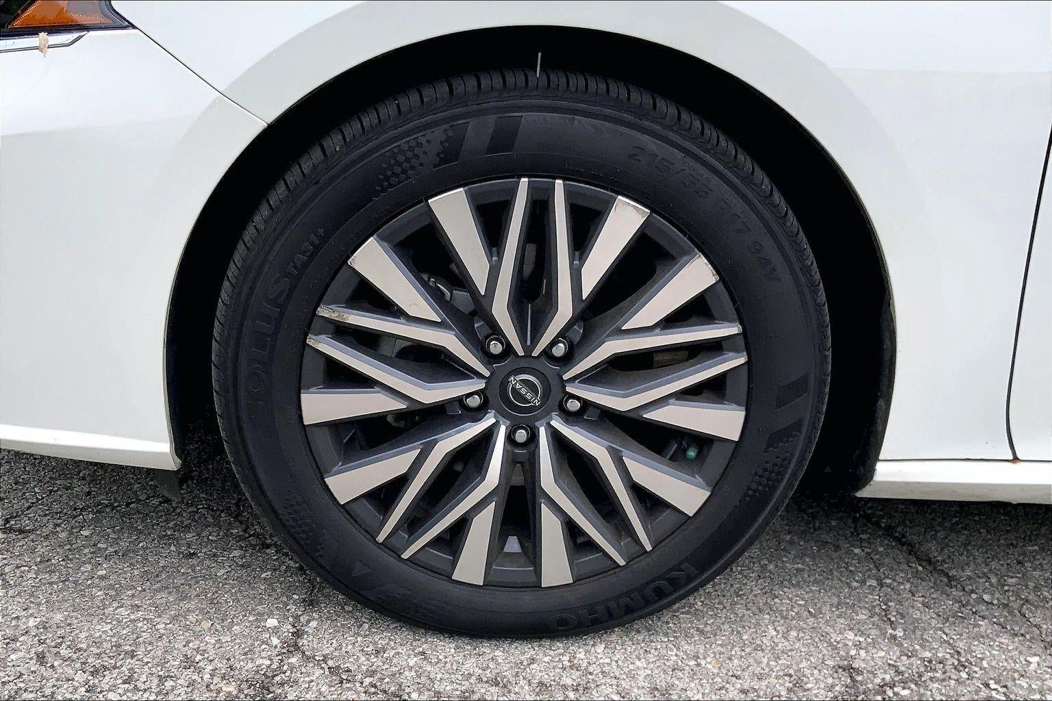 2025 Nissan Altima SV