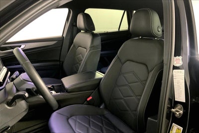 2025 Volkswagen Atlas Cross Sport 2.0T SE w/Technology