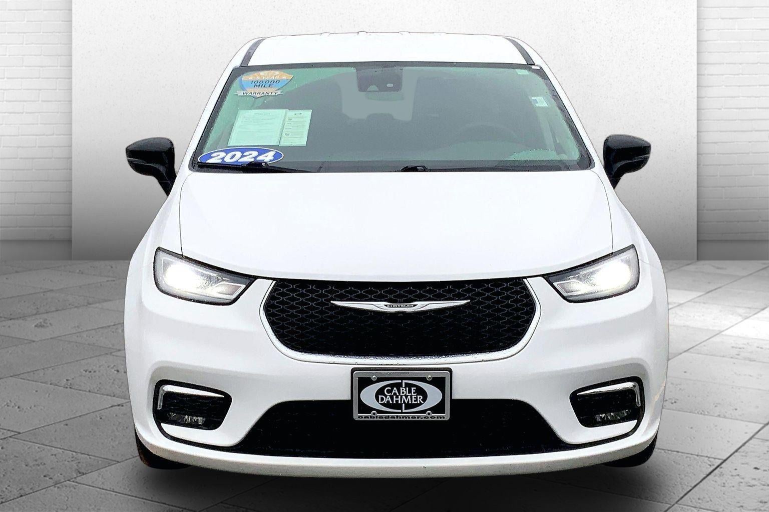 2024 Chrysler Pacifica Hybrid Select