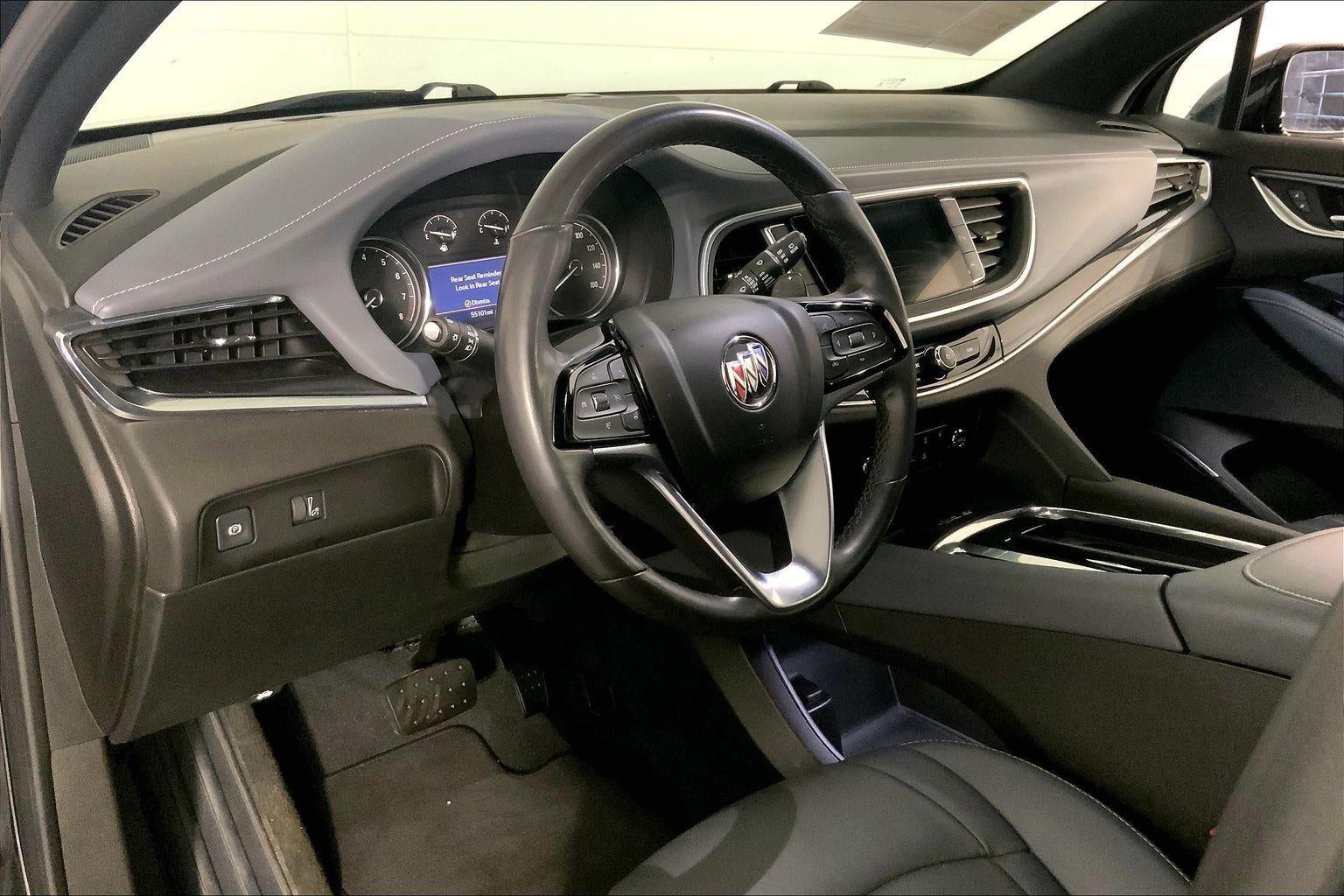 2023 Buick Enclave Essence