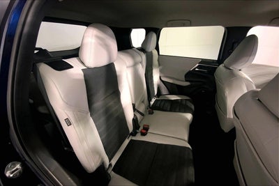 2025 Mitsubishi Outlander SE