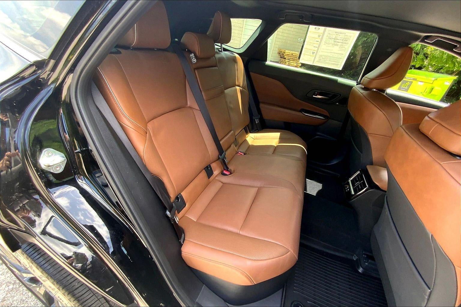 2025 Toyota Crown Signia XLE