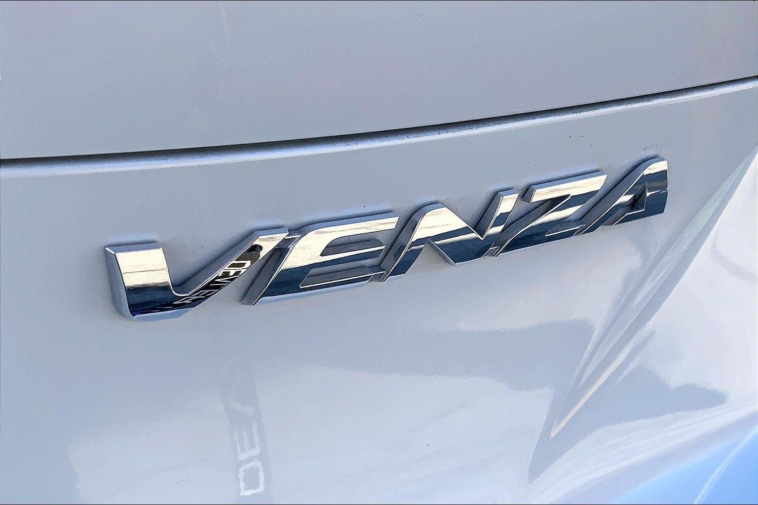 2023 Toyota Venza LE