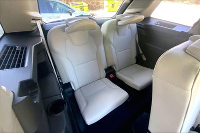 2021 Volvo XC90 Momentum