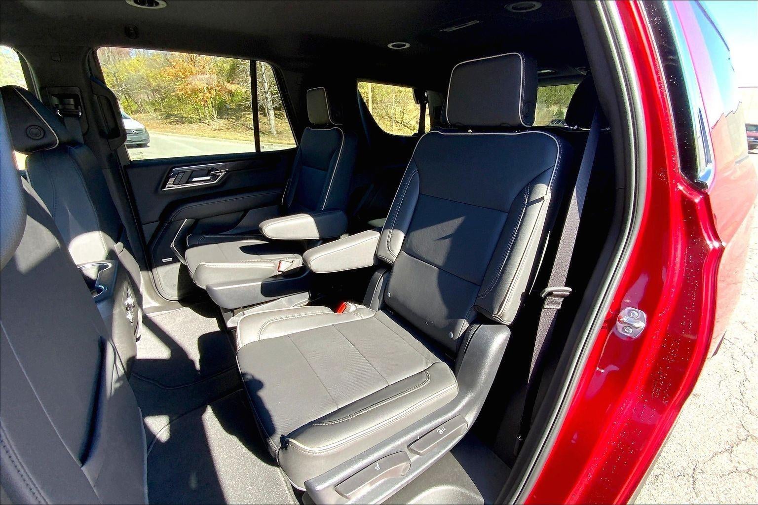 2025 GMC Yukon Elevation