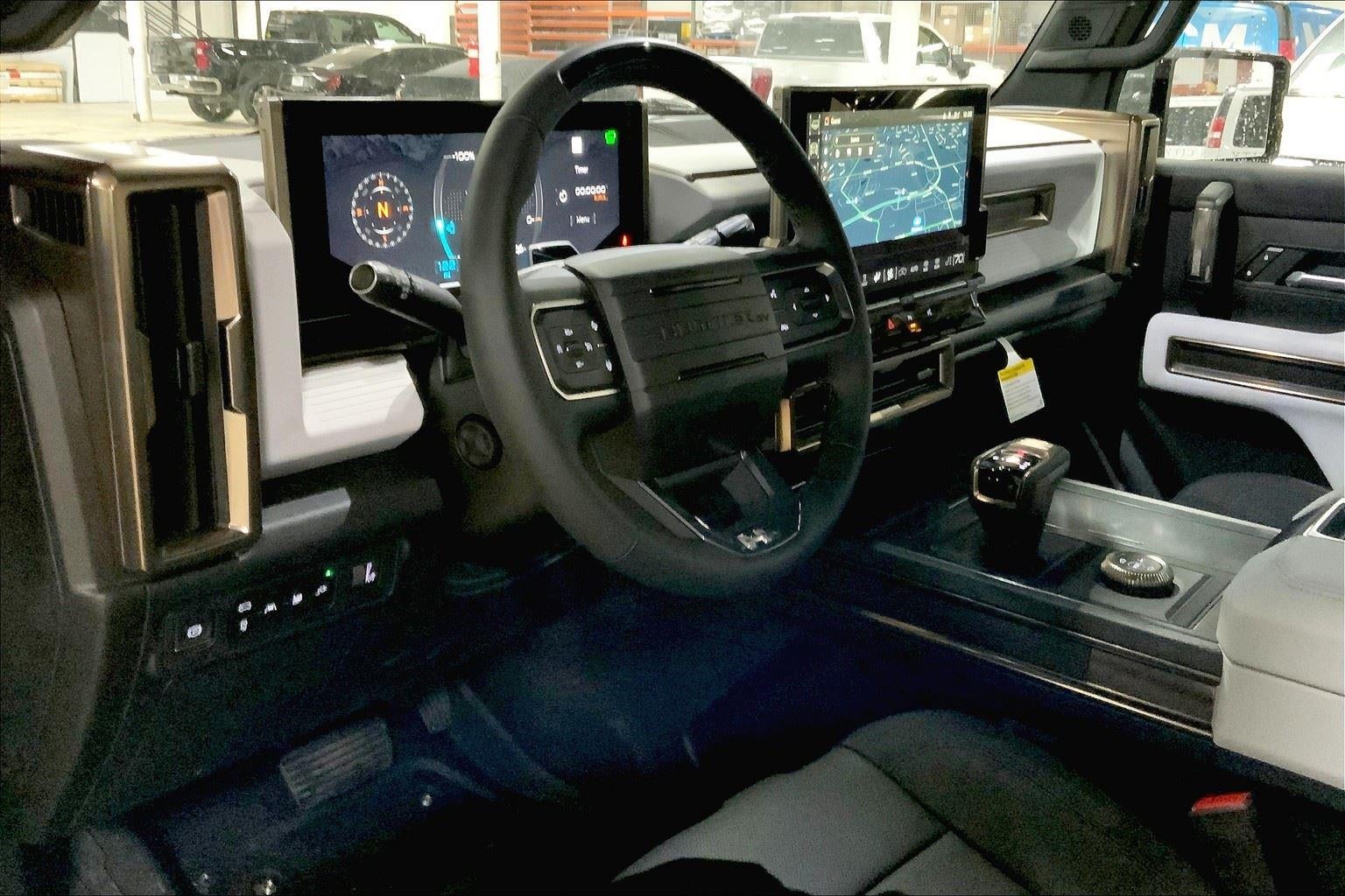 2025 GMC HUMMER EV SUV 2X