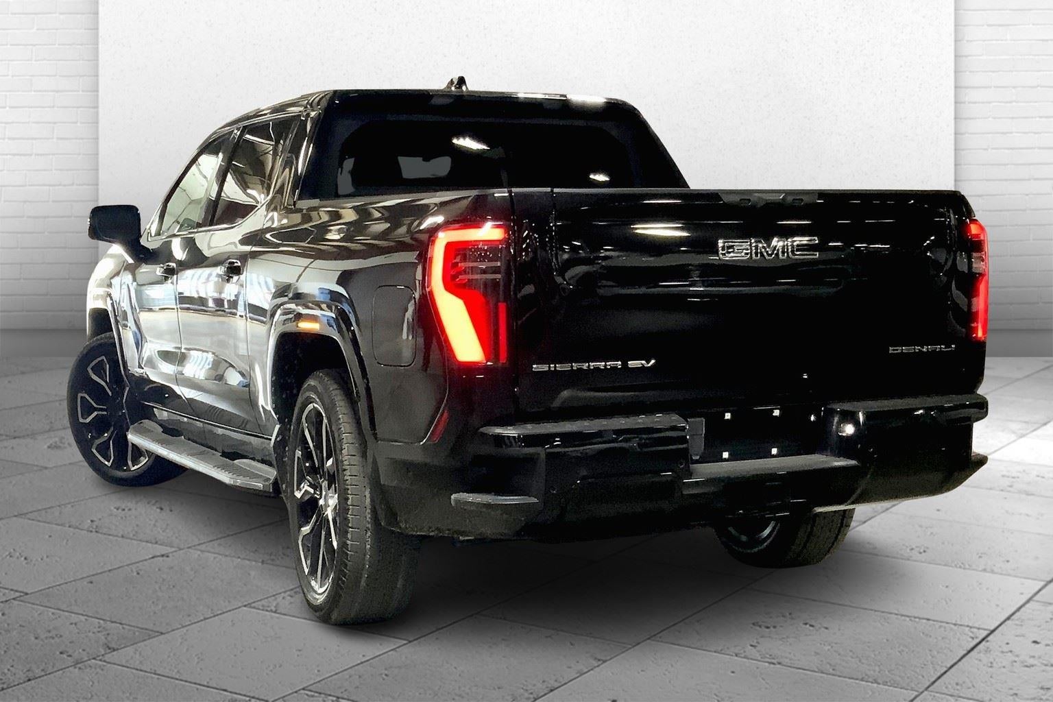 2025 GMC Sierra EV Max Range Denali