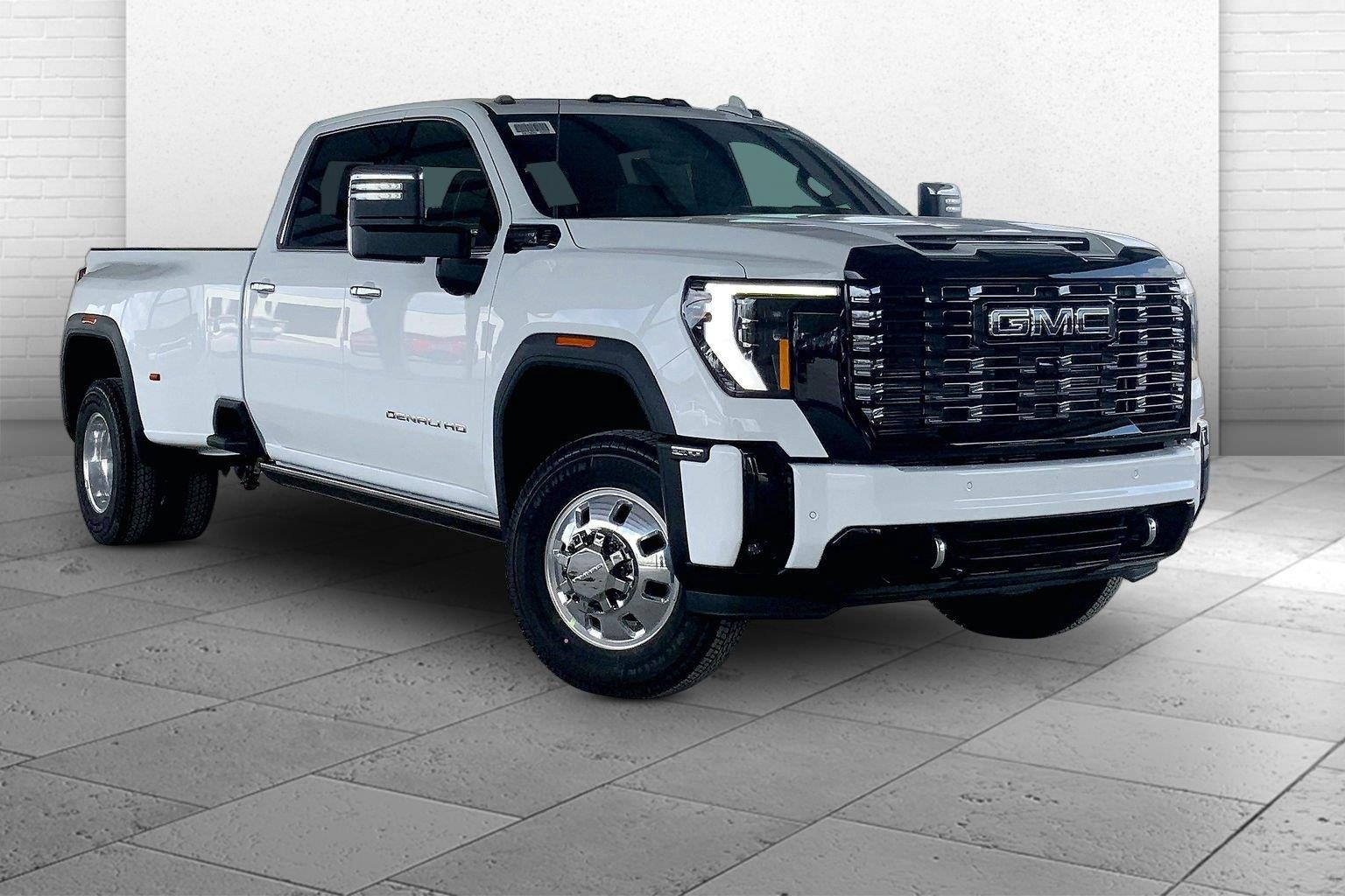 2026 GMC Sierra 3500 HD Denali Ultimate DRW