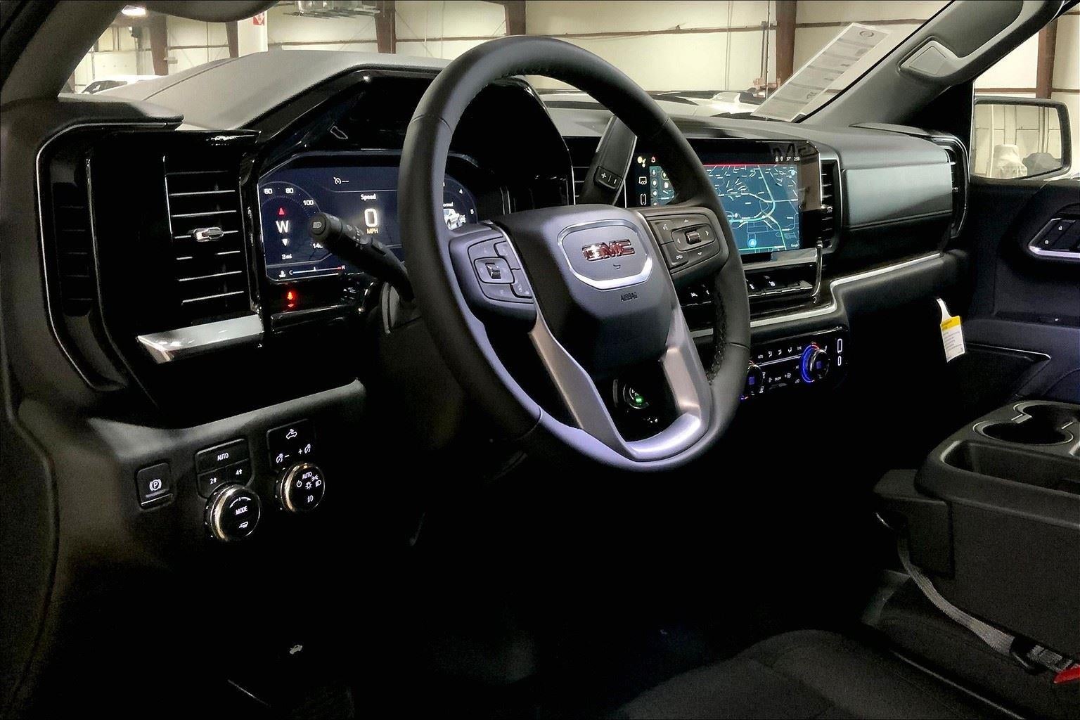 2025 GMC Sierra 1500 Elevation