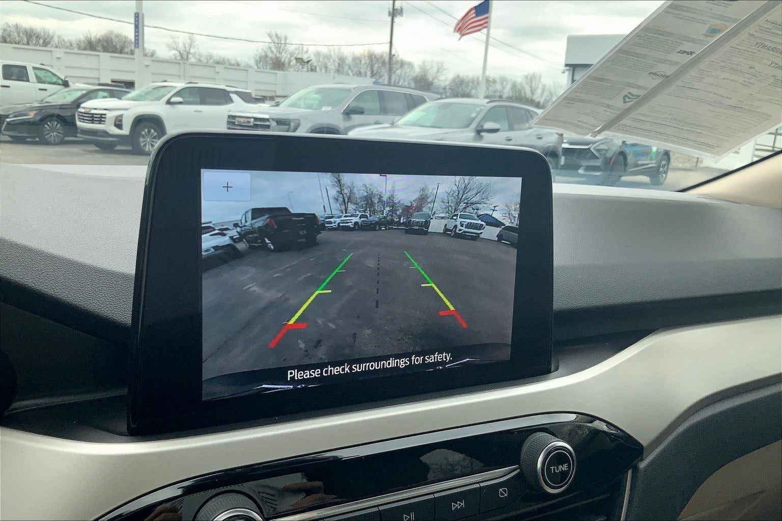 2020 Ford Escape SE