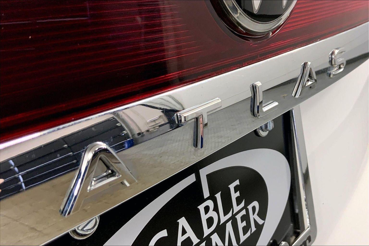 2025 Volkswagen Atlas Cross Sport 2.0T SE w/Technology