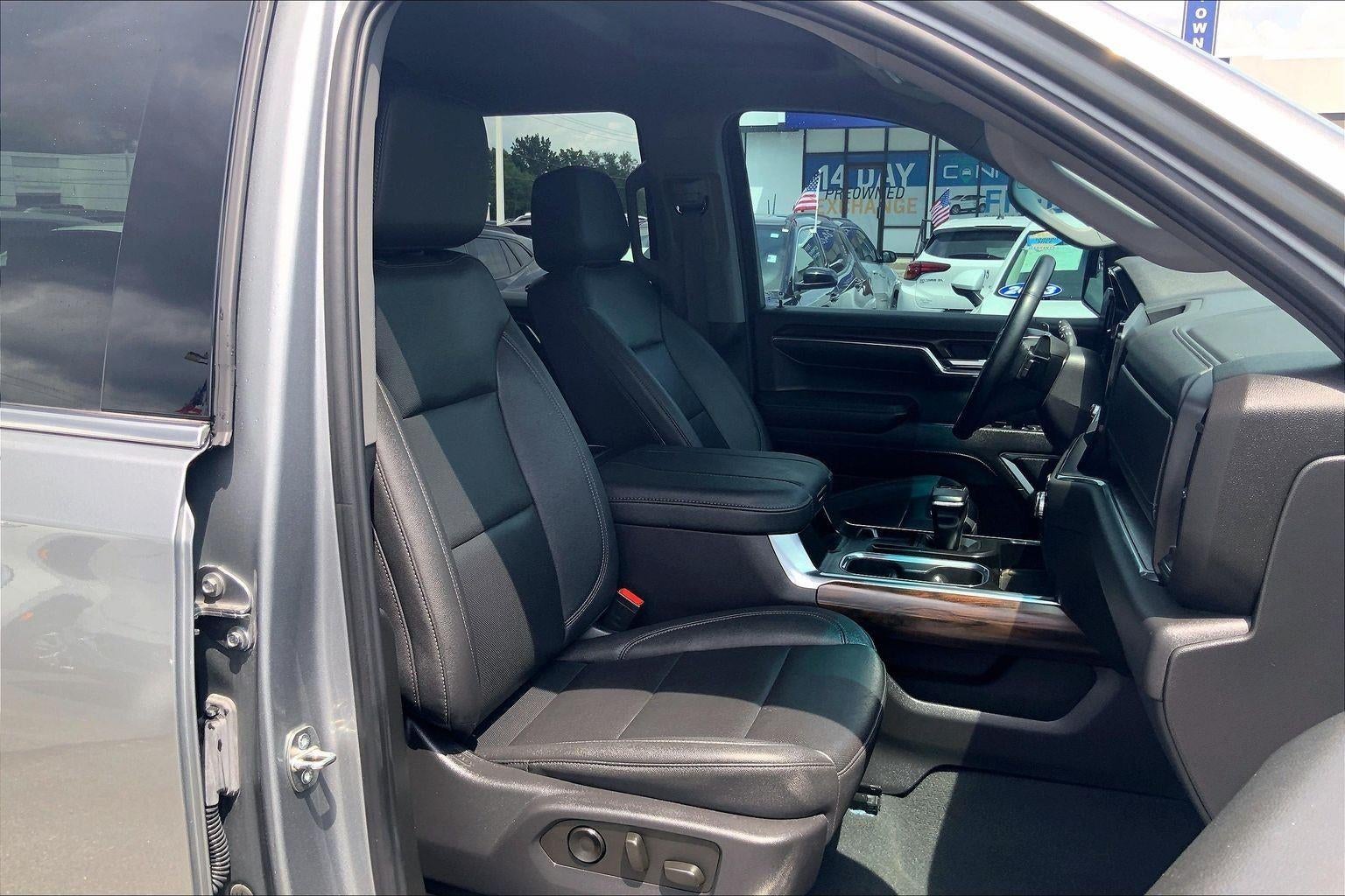 2023 GMC Sierra 1500 SLT