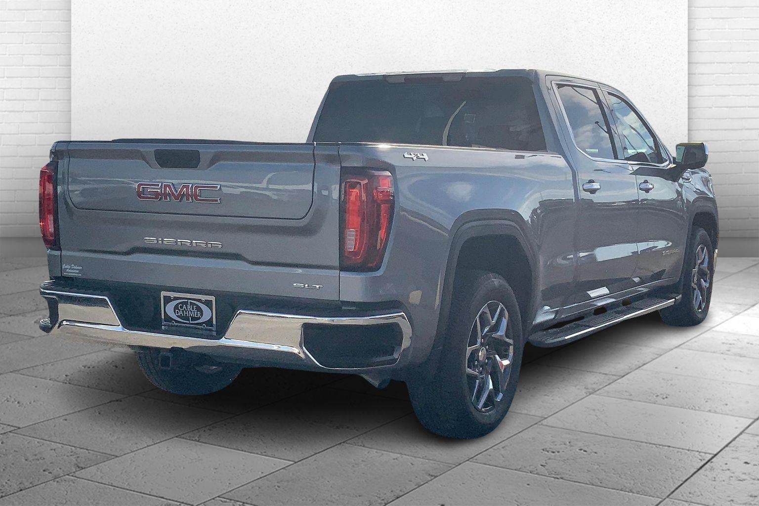 2025 GMC Sierra 1500 SLT