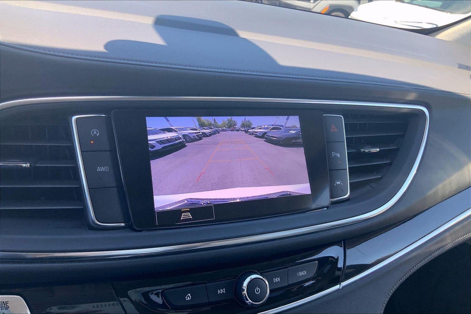 2023 Buick Enclave Essence