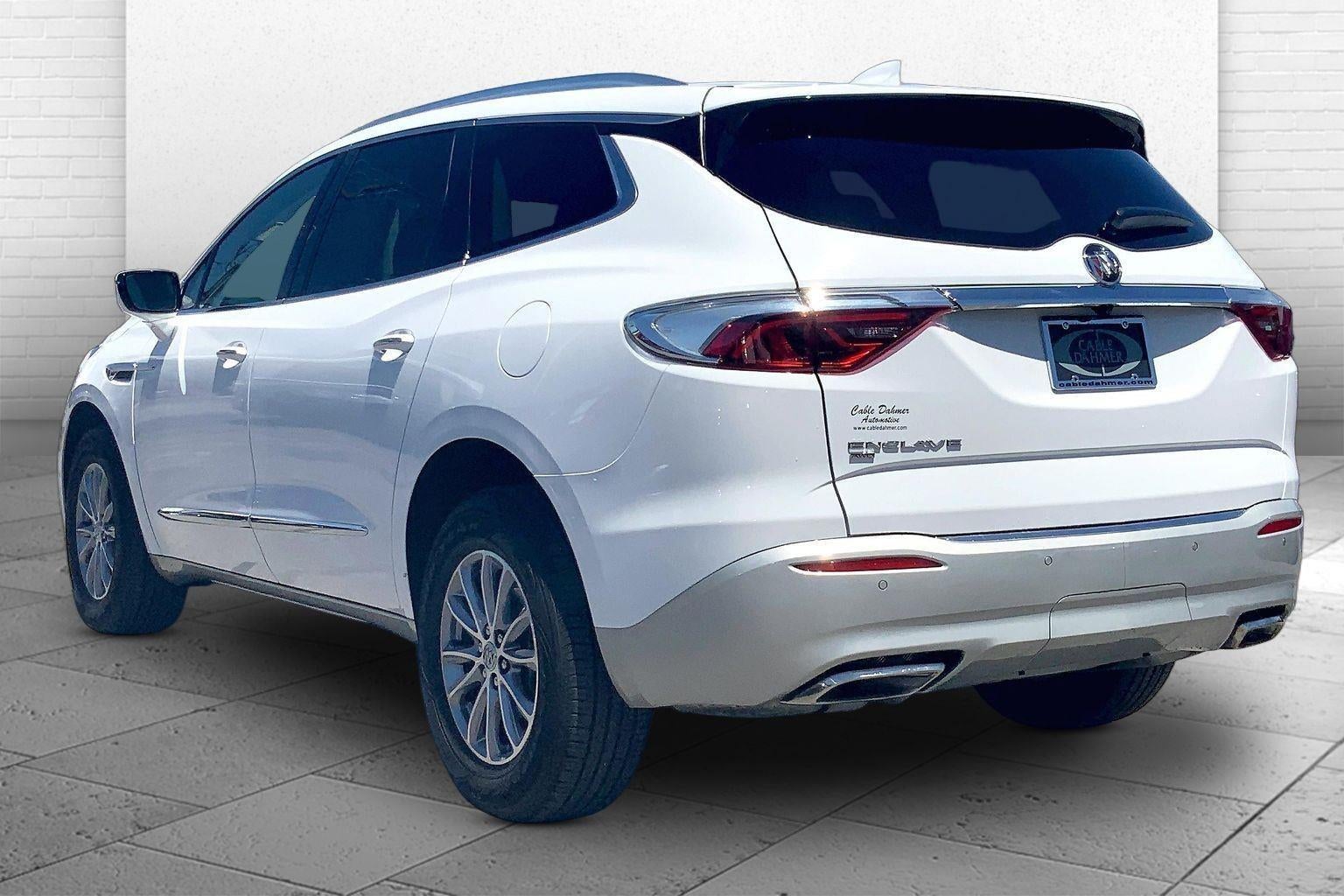 2023 Buick Enclave Essence