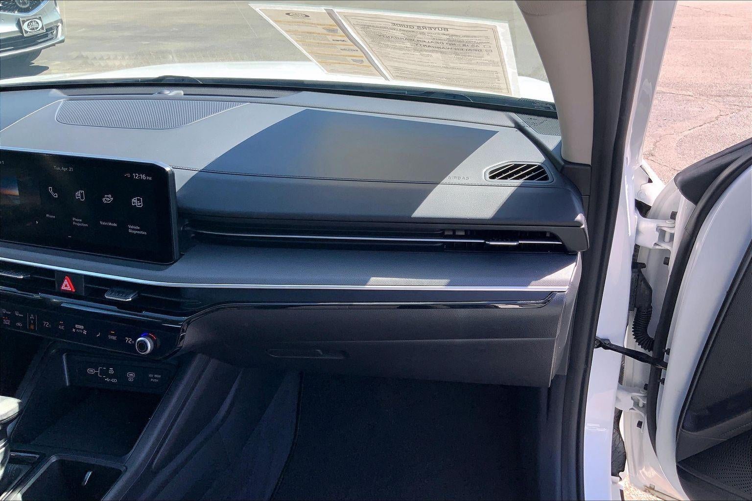 2025 Kia K5 LXS