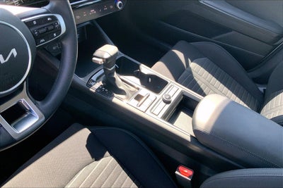 2025 Kia K5 LXS