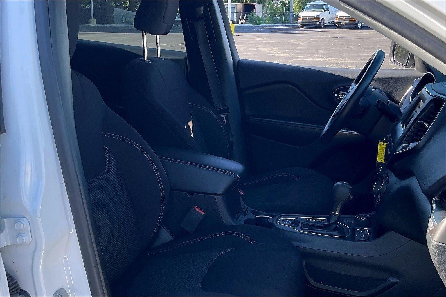 2019 Jeep Cherokee Latitude