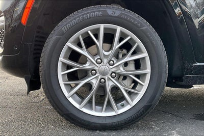 2023 Jeep Grand Cherokee Summit