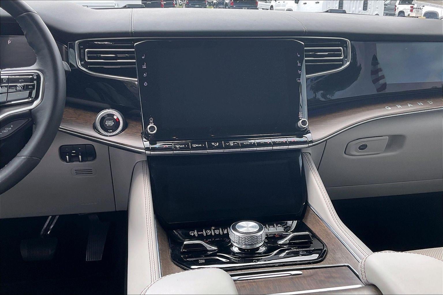 2023 Jeep Grand Wagoneer L 4DR 4WD