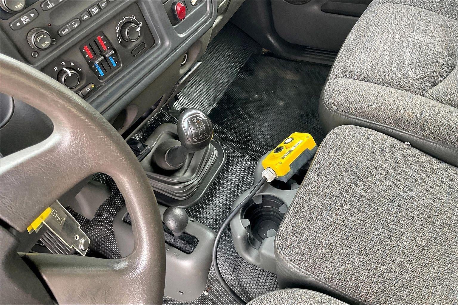 2004 Chevrolet Silverado 3500 HD REG CAB 4WD 161.5