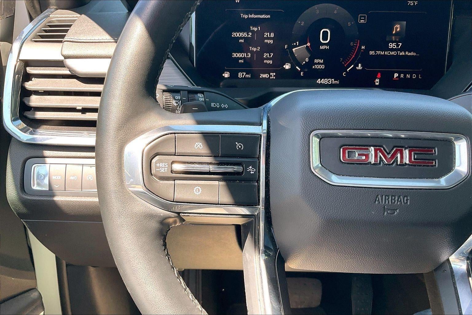 2024 GMC Acadia Elevation