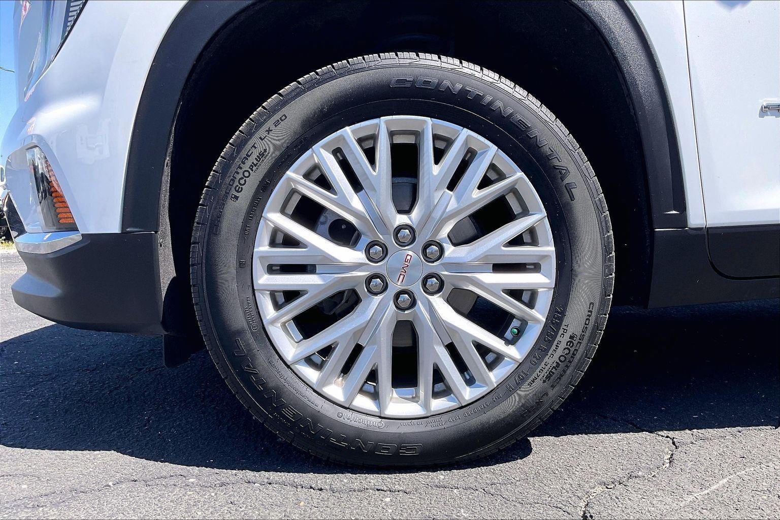 2024 GMC Acadia Elevation