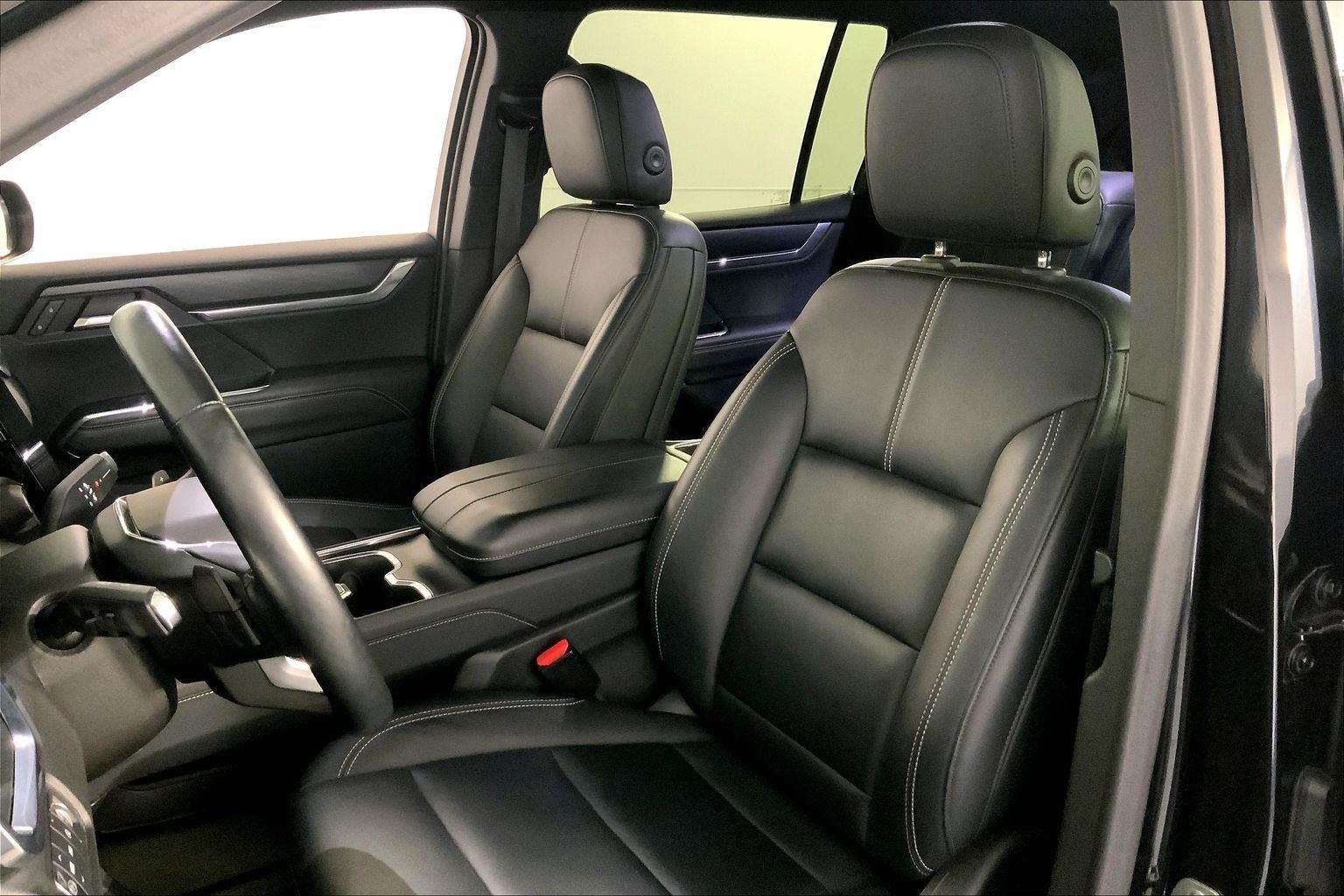 2024 GMC Acadia Elevation