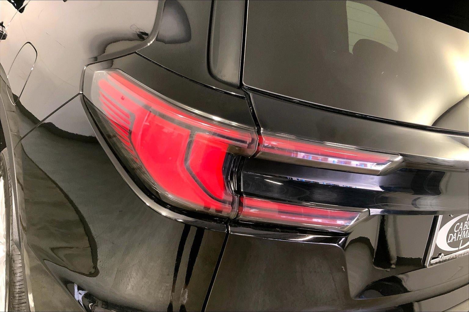 2024 GMC Acadia Elevation