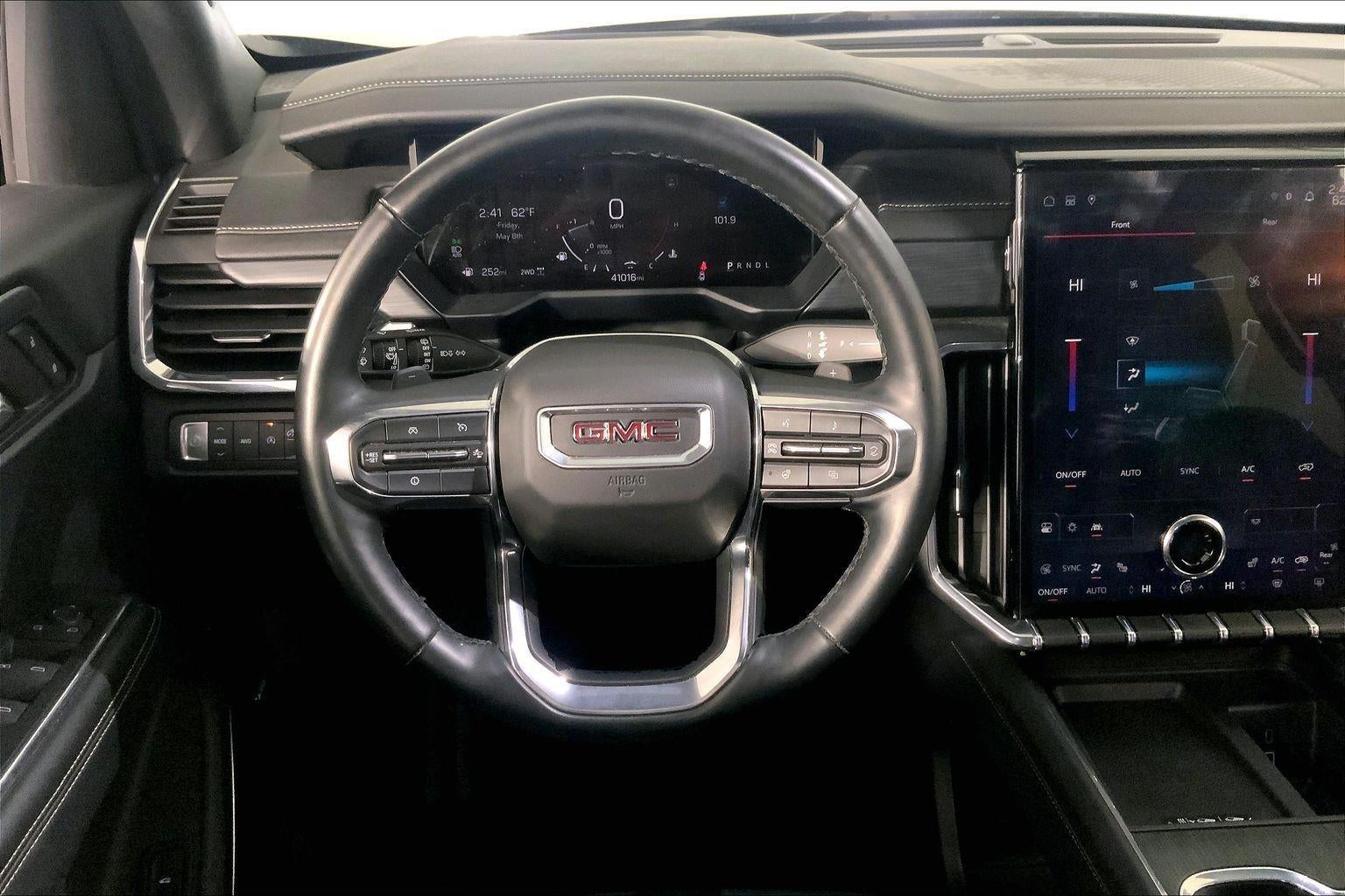 2024 GMC Acadia Elevation