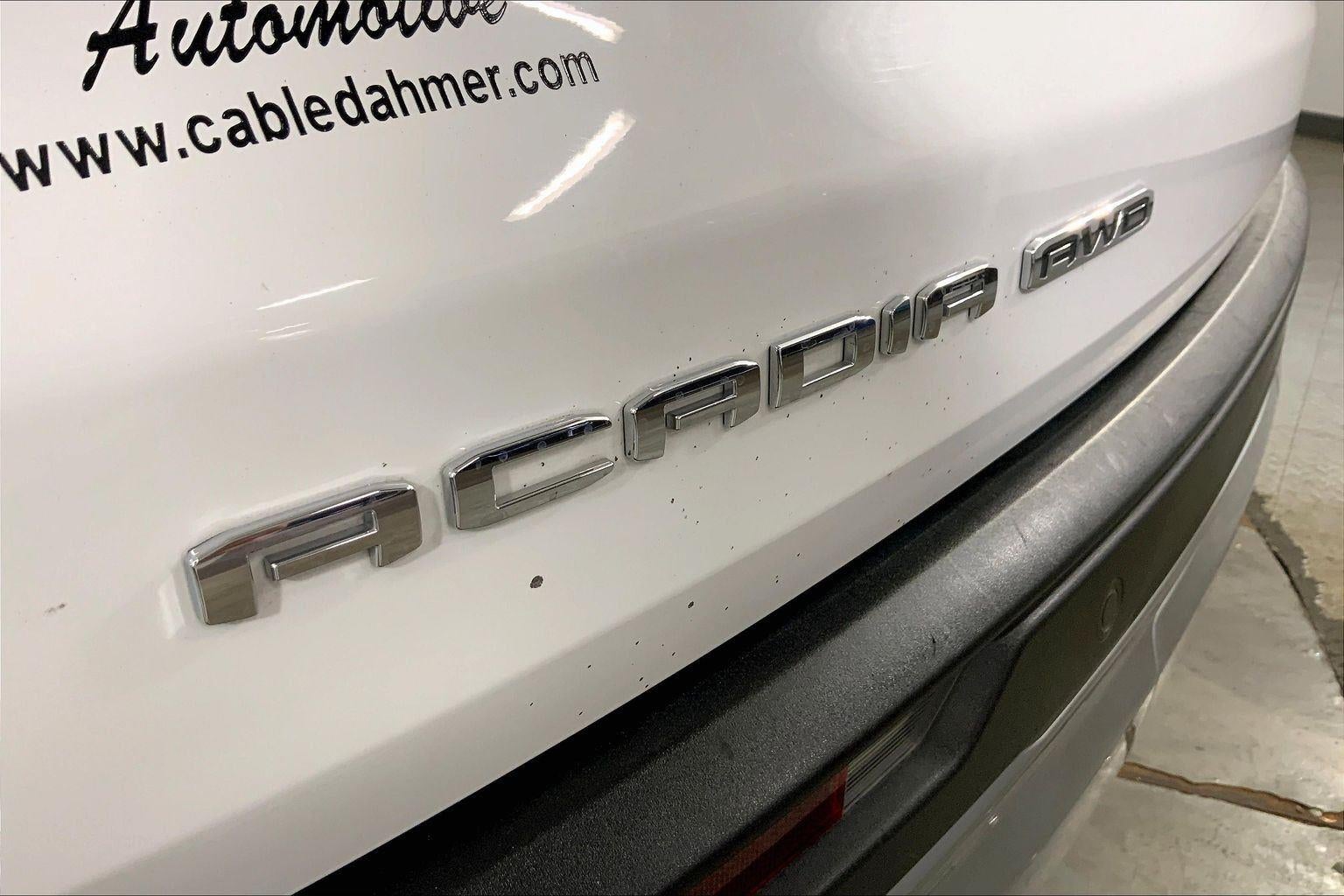 2024 GMC Acadia Elevation