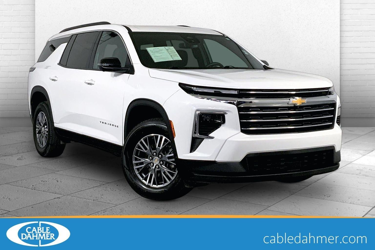 2024 Chevrolet Traverse LT