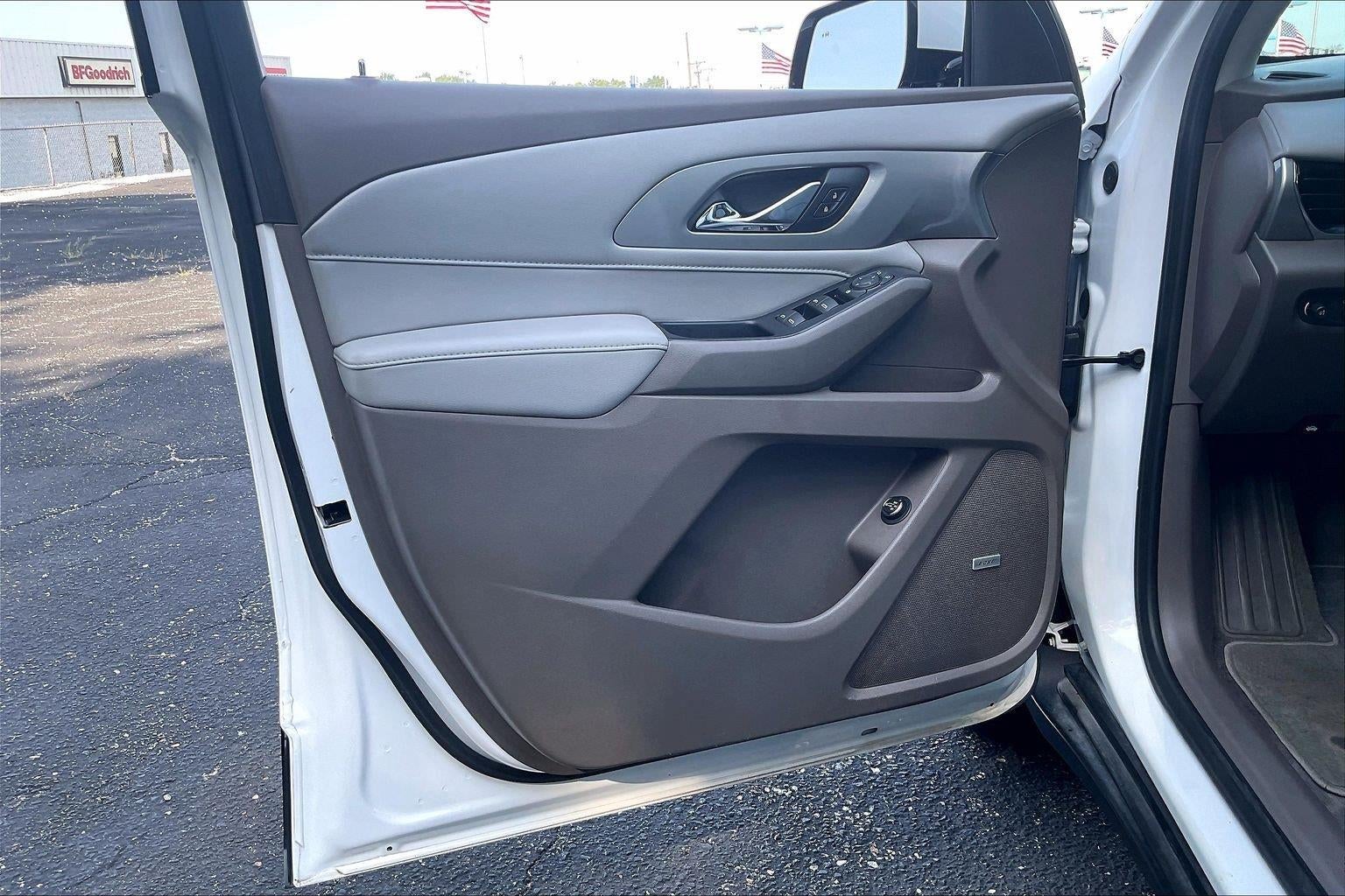 2020 Chevrolet Traverse LT Leather