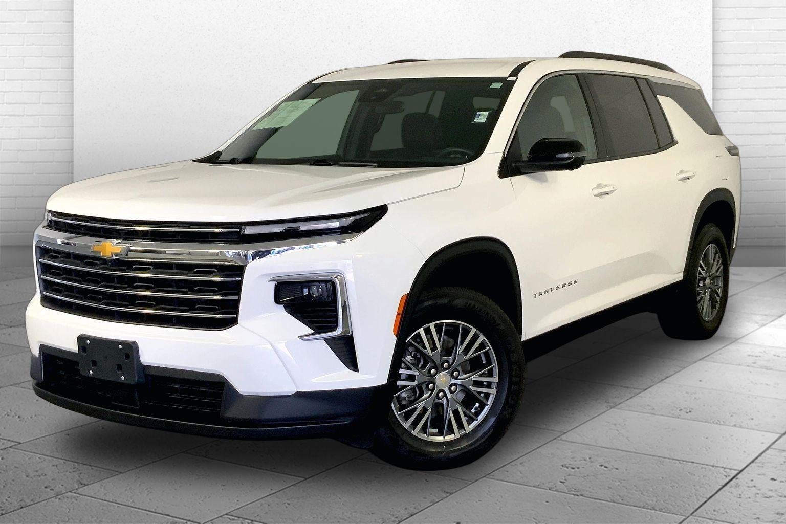 2024 Chevrolet Traverse LT