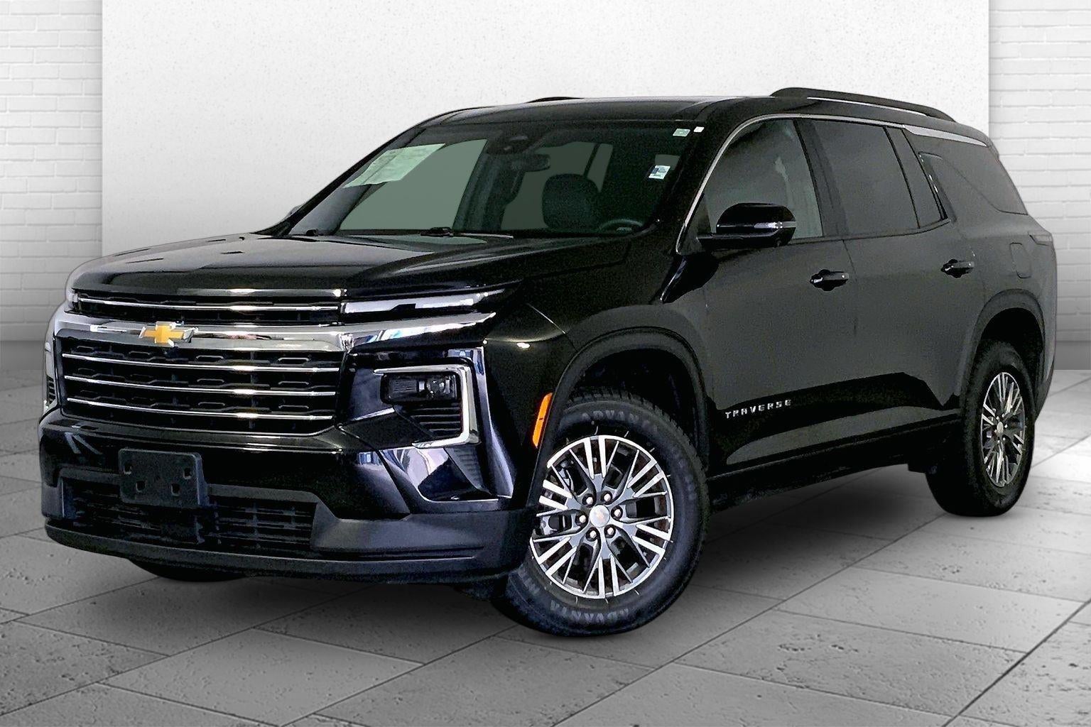 2024 Chevrolet Traverse LT
