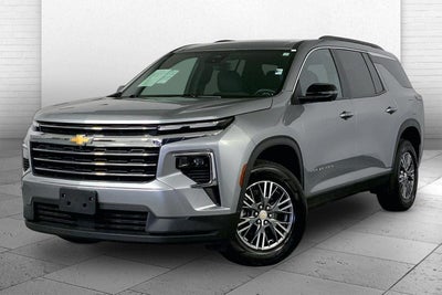 2024 Chevrolet Traverse LT